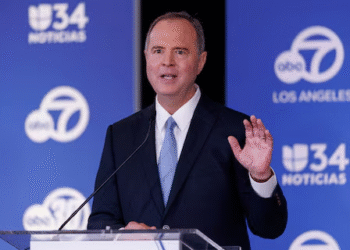 ABD Senatörü Schiff: Erdoğan’ın rakibini hapse atması Türkiye’de demokratik gerilemeye işaret ediyor