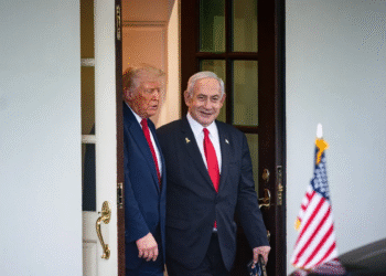 İsrail, Trump’ın uyarılarına rağmen İran’ın nükleer tesislerini vurdu