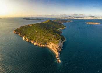 Büyükada: İstanbul’un kalbinde plajlar ve tarihle dolu bir vaha