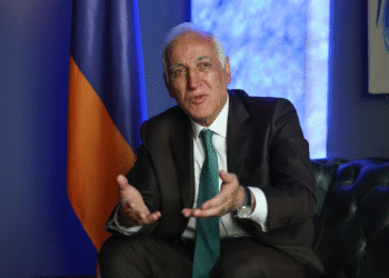 Vahagn Haçaturyan: “Ermenistan ve Azerbaycan’da barışa ihtiyacımız var; anlaşma yeni bir sayfa açıyor.”