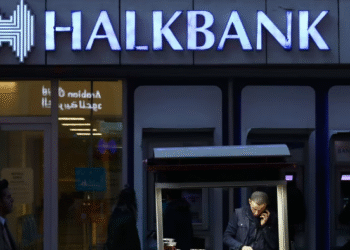 ABD Yüksek Mahkemesi Halkbank’ın Temyizini Reddetti, Banka Ceza Davasıyla Karşı Karşıya
