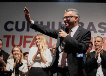 Kıbrıslı Türkler yeni liderini seçti, adanın etnik bölünmesini giderecek müzakereler için umutlar yeniden yeşerdi