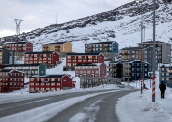 Arktik Ticarete Açılıyor: Fırsatlarla Dolu Ama Buzun Altı Tuzaklarla Kaplı