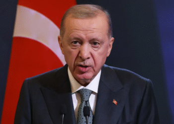 Bloomberg: Türkiye’de yargı baskısı piyasaları sarstı, siyasi risk yatırımcı güvenini zedeliyor